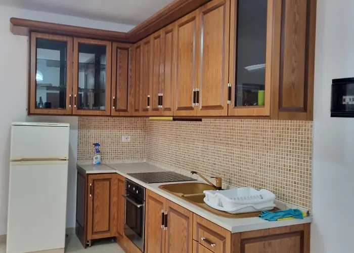 Freskia 22 - 1 Week Minimum Stay!!! Golem (Tirana)